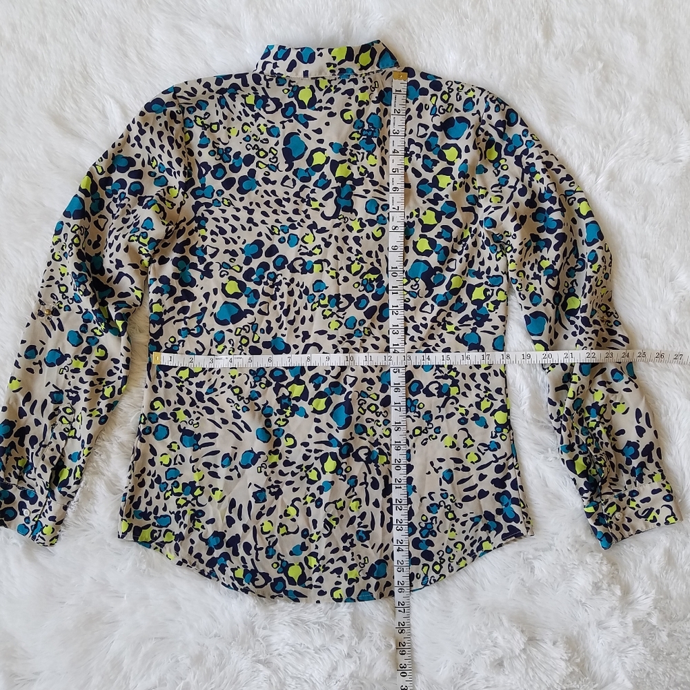 Ladies Medium Blouse Button Up Leopard Print - image 4
